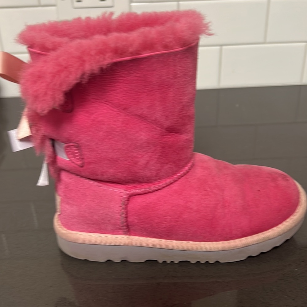 Pink UGG’s - Picture 5 of 6